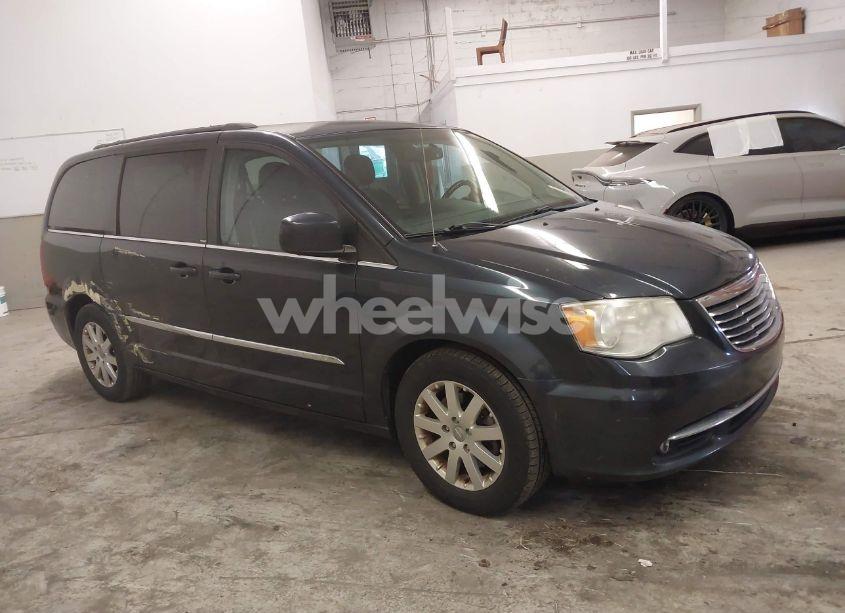 2013 Chrysler Town & COUNTRY TOURING (VIN 2C4RC1BG2DR677092) main photo