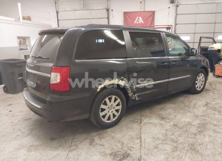 Photo 4 of 2013 Chrysler Town & COUNTRY TOURING (VIN 2C4RC1BG2DR677092)
