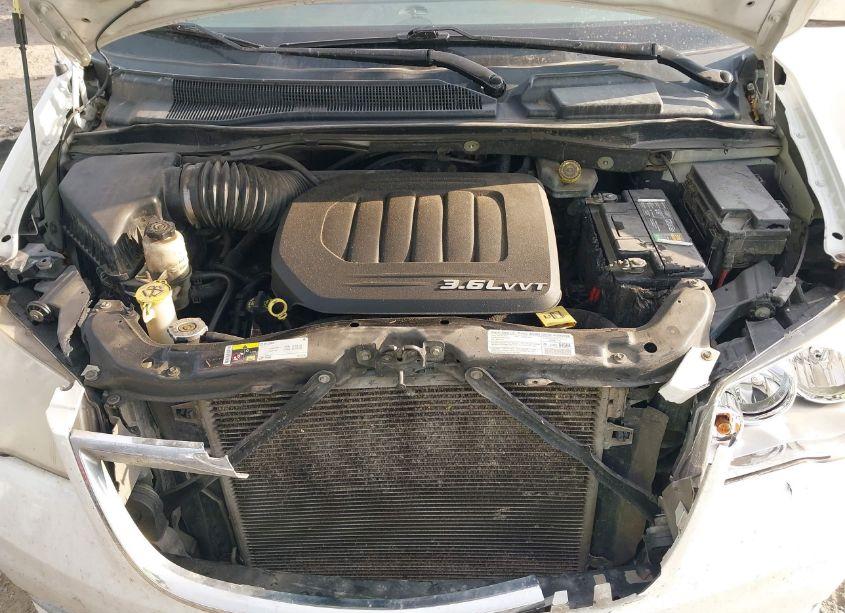 Photo 10 of 2013 Chrysler Town & COUNTRY TOURING (VIN 2C4RC1BG2DR689145)