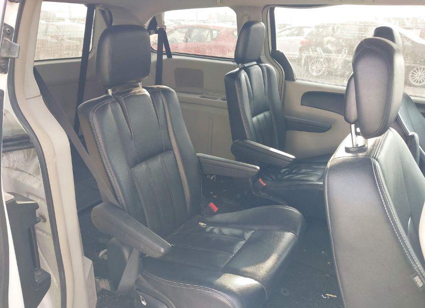 Photo 8 of 2013 Chrysler Town & COUNTRY TOURING (VIN 2C4RC1BG2DR689145)