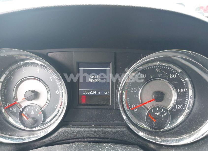 Photo 7 of 2013 Chrysler Town & COUNTRY TOURING (VIN 2C4RC1BG2DR705425)