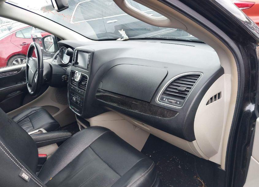 Photo 5 of 2013 Chrysler Town & COUNTRY TOURING (VIN 2C4RC1BG2DR706316)