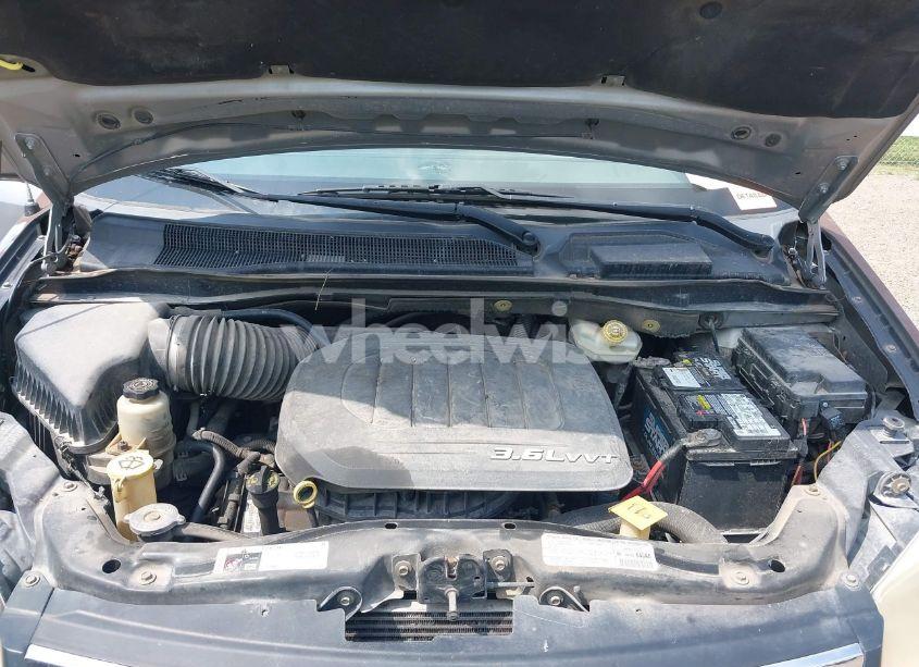 Photo 10 of 2013 Chrysler Town & COUNTRY TOURING (VIN 2C4RC1BG2DR720152)