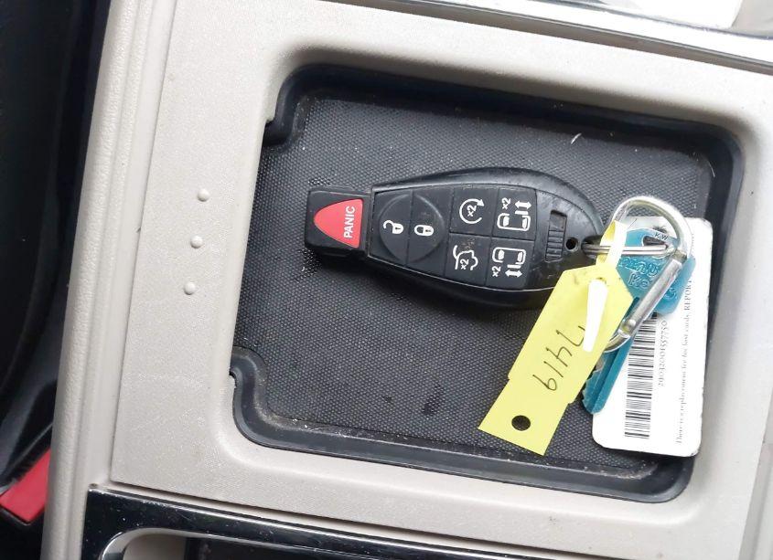 Photo 11 of 2013 Chrysler Town & COUNTRY TOURING (VIN 2C4RC1BG2DR734178)