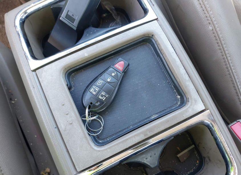 Photo 11 of 2013 Chrysler Town & COUNTRY TOURING (VIN 2C4RC1BG2DR734326)