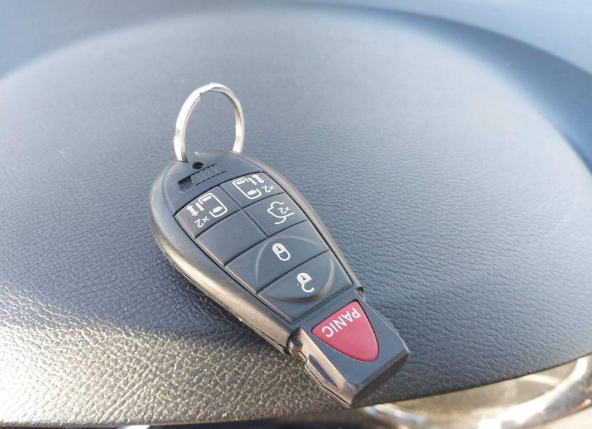 Photo 11 of 2013 Chrysler Town & COUNTRY TOURING (VIN 2C4RC1BG2DR741776)