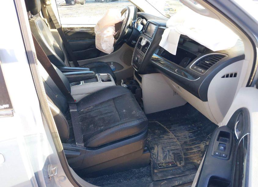 Photo 5 of 2013 Chrysler Town & COUNTRY TOURING (VIN 2C4RC1BG2DR755385)