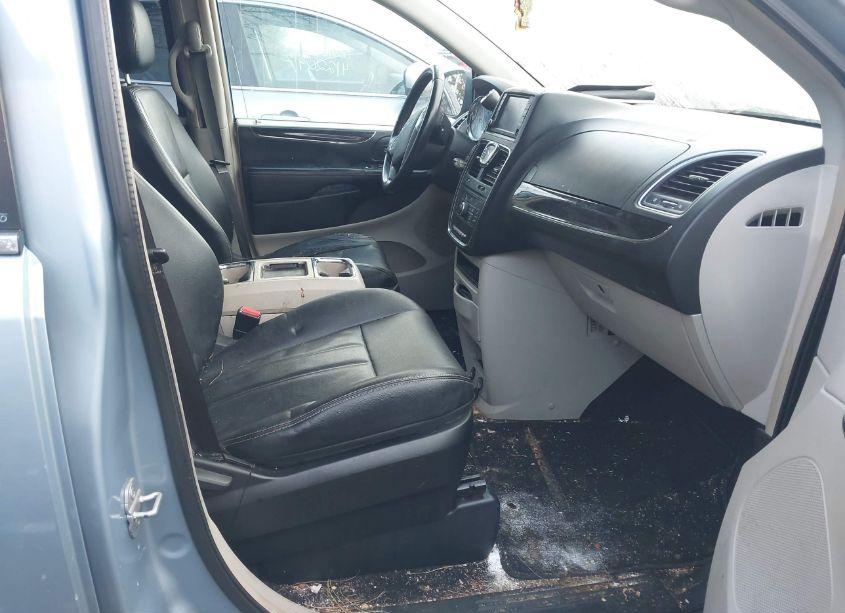 Photo 5 of 2013 Chrysler Town & COUNTRY TOURING (VIN 2C4RC1BG2DR767844)