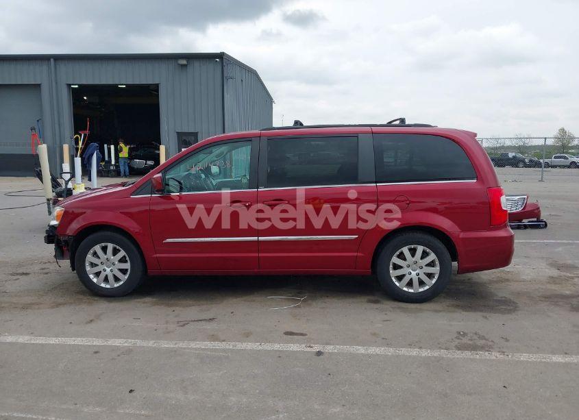 Photo 15 of 2013 Chrysler Town & COUNTRY TOURING (VIN 2C4RC1BG2DR777712)