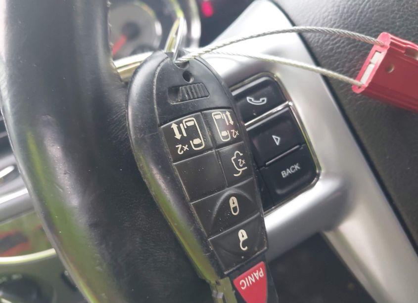 Photo 11 of 2013 Chrysler Town & COUNTRY TOURING (VIN 2C4RC1BG2DR786748)