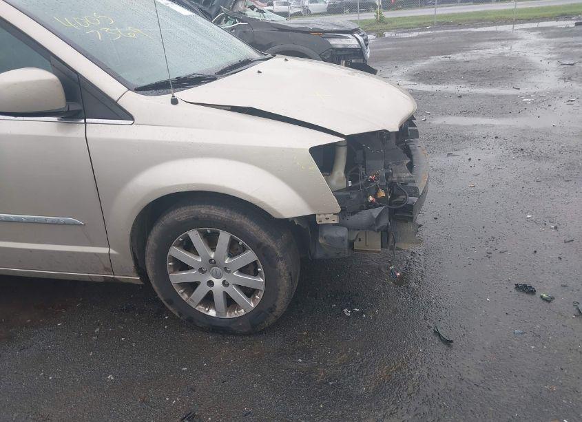 Photo 6 of 2013 Chrysler Town & COUNTRY TOURING (VIN 2C4RC1BG2DR797801)