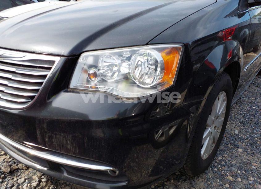 Photo 12 of 2014 Chrysler Town & COUNTRY TOURING (VIN 2C4RC1BG2ER206979)