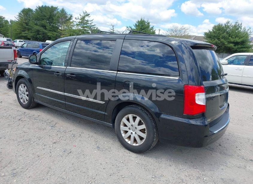 Photo 3 of 2014 Chrysler Town & COUNTRY TOURING (VIN 2C4RC1BG2ER206979)