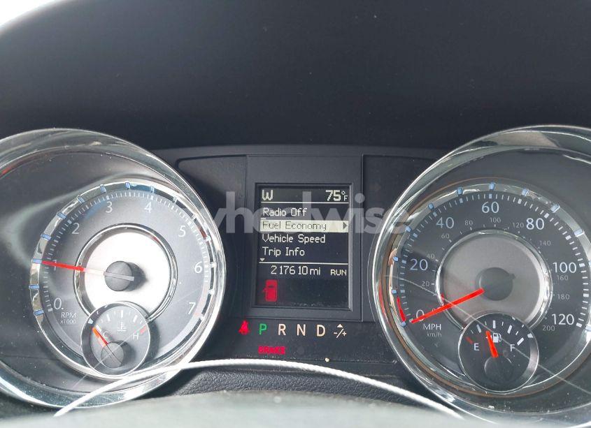 Photo 7 of 2014 Chrysler Town & COUNTRY TOURING (VIN 2C4RC1BG2ER206979)