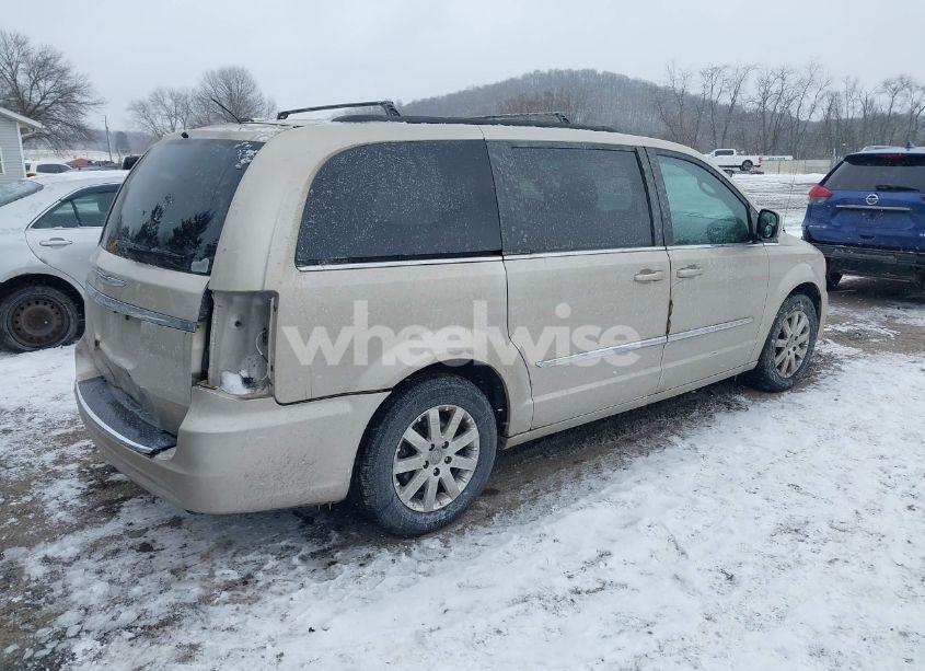 Photo 4 of 2014 Chrysler Town & COUNTRY TOURING (VIN 2C4RC1BG2ER207100)