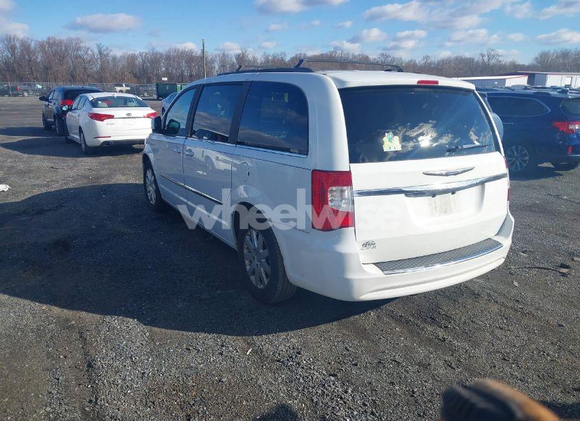 Photo 3 of 2014 Chrysler Town & COUNTRY TOURING (VIN 2C4RC1BG2ER218596)
