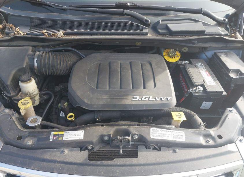 Photo 10 of 2014 Chrysler Town & COUNTRY TOURING (VIN 2C4RC1BG2ER247712)