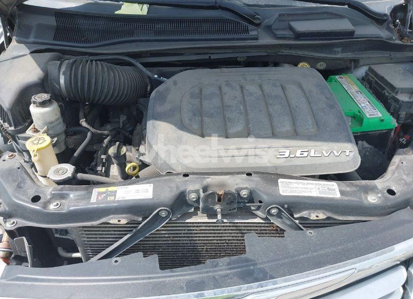 Photo 10 of 2014 Chrysler Town & COUNTRY TOURING (VIN 2C4RC1BG2ER395200)