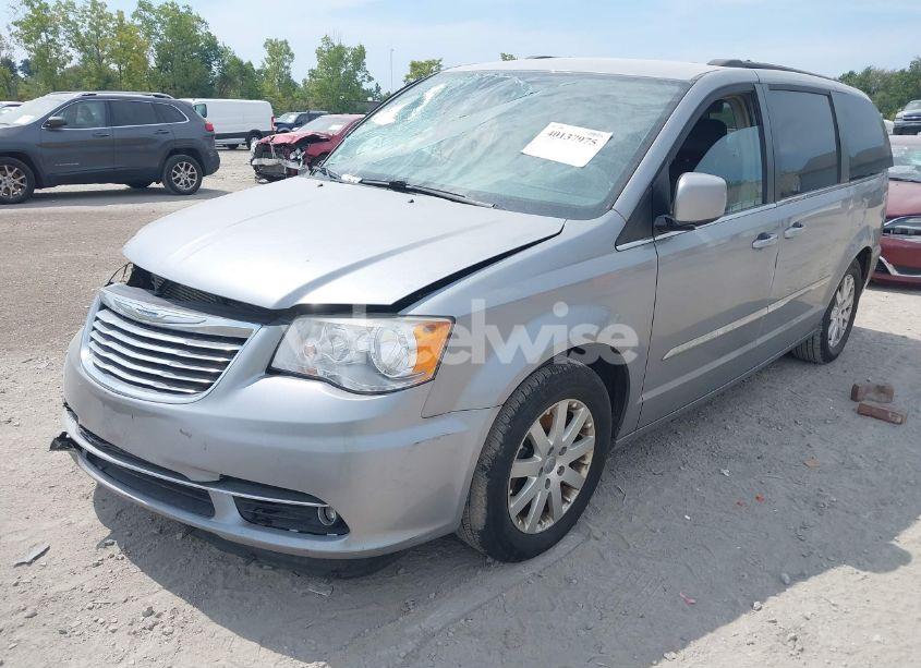 Photo 2 of 2014 Chrysler Town & COUNTRY TOURING (VIN 2C4RC1BG2ER395200)