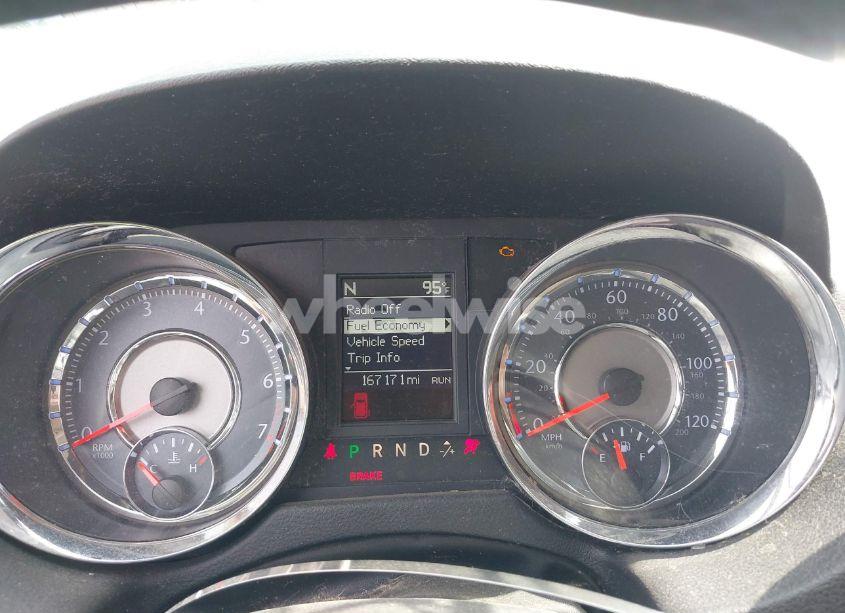 Photo 7 of 2014 Chrysler Town & COUNTRY TOURING (VIN 2C4RC1BG2ER395200)