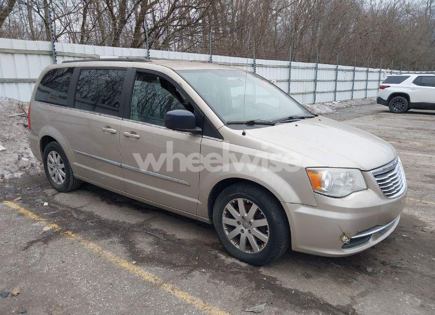 2014 Chrysler Town & COUNTRY TOURING (VIN 2C4RC1BG2ER396587) main photo
