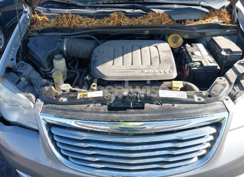 Photo 10 of 2014 Chrysler Town & COUNTRY TOURING (VIN 2C4RC1BG2ER435808)