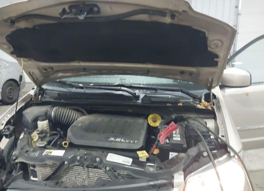 Photo 10 of 2014 Chrysler Town & COUNTRY TOURING (VIN 2C4RC1BG2ER436750)