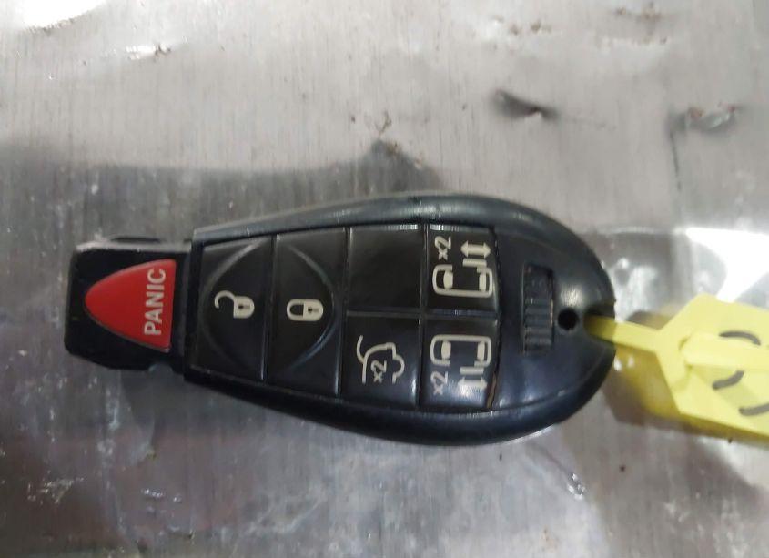 Photo 11 of 2014 Chrysler Town & COUNTRY TOURING (VIN 2C4RC1BG2ER436750)