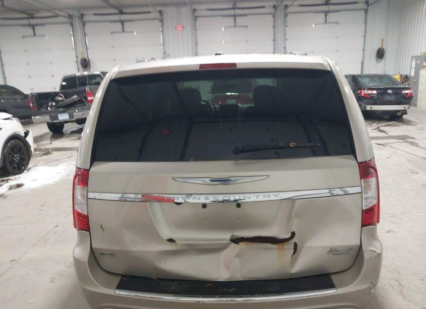 Photo 16 of 2014 Chrysler Town & COUNTRY TOURING (VIN 2C4RC1BG2ER436750)