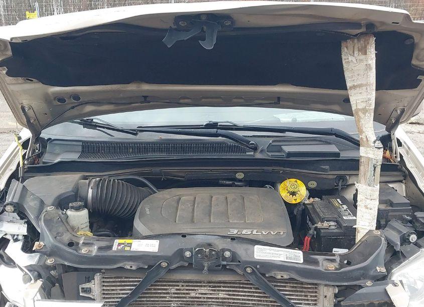 Photo 10 of 2014 Chrysler Town & COUNTRY TOURING (VIN 2C4RC1BG2ER448736)