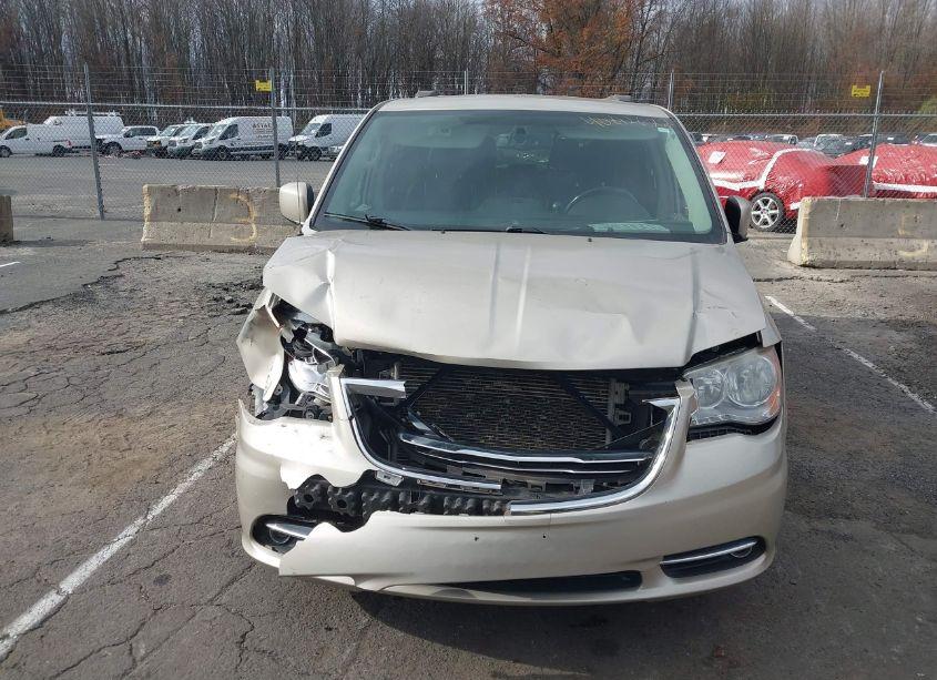 Photo 12 of 2014 Chrysler Town & COUNTRY TOURING (VIN 2C4RC1BG2ER448736)