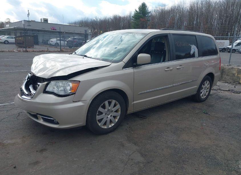 Photo 2 of 2014 Chrysler Town & COUNTRY TOURING (VIN 2C4RC1BG2ER448736)