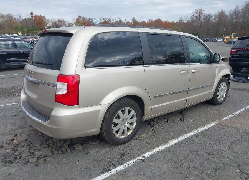 Photo 4 of 2014 Chrysler Town & COUNTRY TOURING (VIN 2C4RC1BG2ER448736)