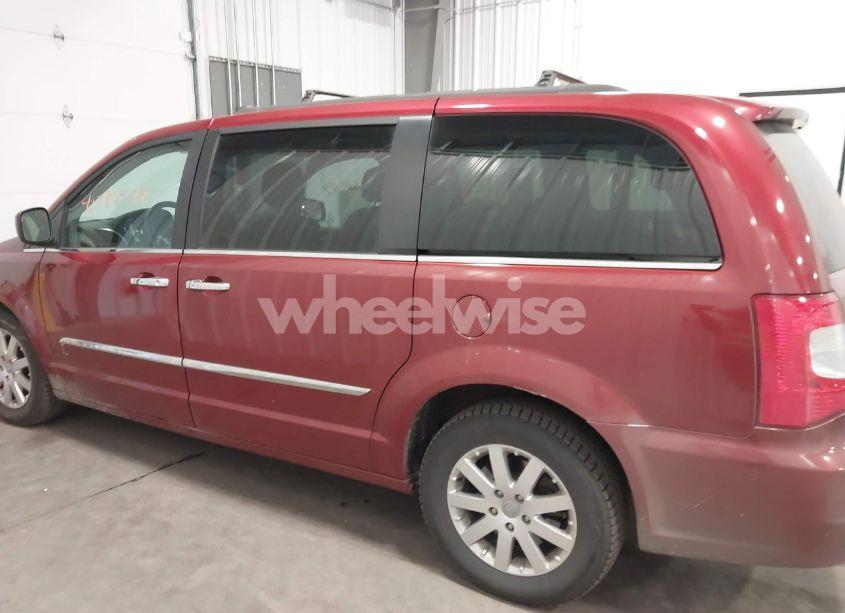 Photo 14 of 2014 Chrysler Town & COUNTRY TOURING (VIN 2C4RC1BG2ER467240)