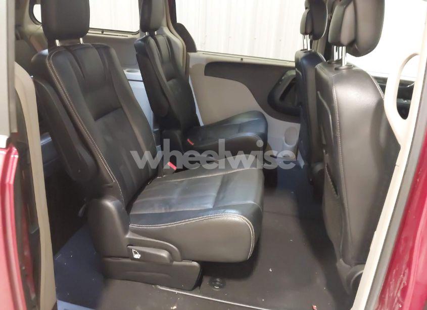 Photo 8 of 2014 Chrysler Town & COUNTRY TOURING (VIN 2C4RC1BG2ER467240)