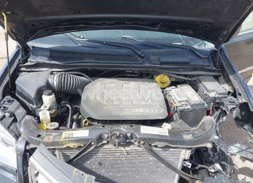 Photo 10 of 2015 Chrysler Town & COUNTRY TOURING (VIN 2C4RC1BG2FR538082)