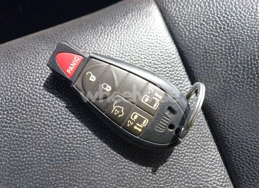 Photo 11 of 2015 Chrysler Town & COUNTRY TOURING (VIN 2C4RC1BG2FR538082)