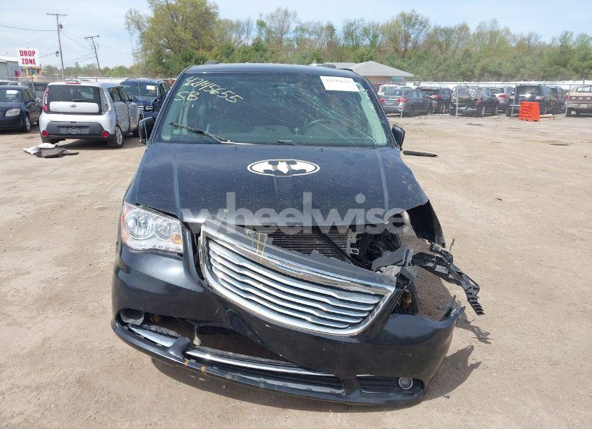 Photo 13 of 2015 Chrysler Town & COUNTRY TOURING (VIN 2C4RC1BG2FR538082)