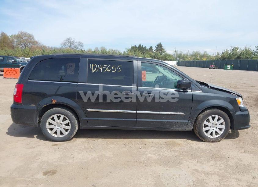 Photo 14 of 2015 Chrysler Town & COUNTRY TOURING (VIN 2C4RC1BG2FR538082)