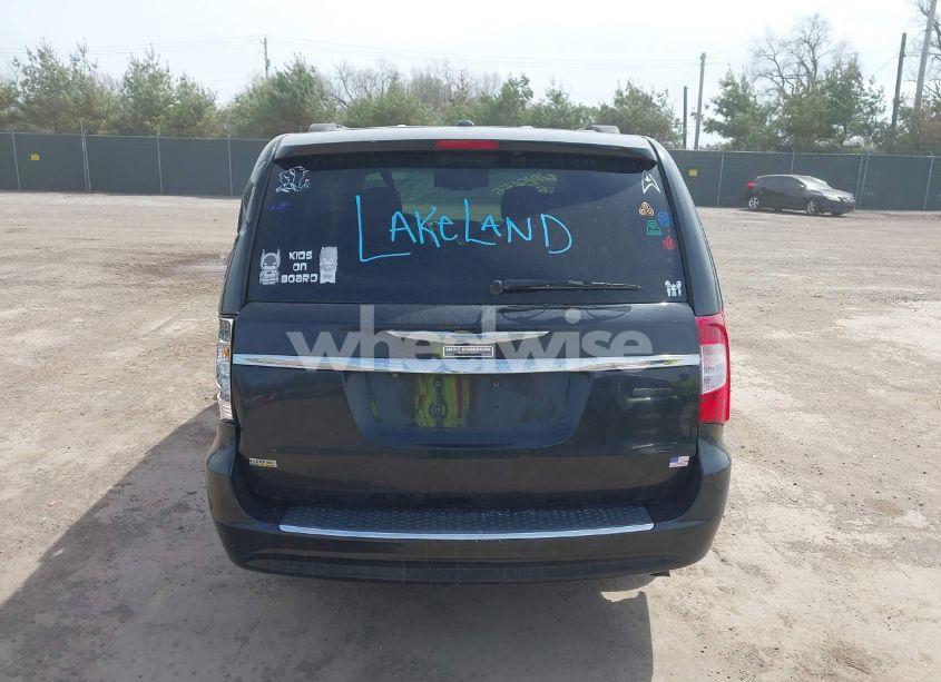 Photo 17 of 2015 Chrysler Town & COUNTRY TOURING (VIN 2C4RC1BG2FR538082)