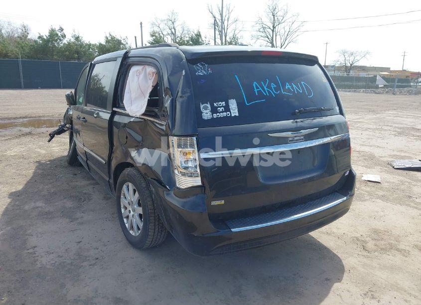 Photo 6 of 2015 Chrysler Town & COUNTRY TOURING (VIN 2C4RC1BG2FR538082)