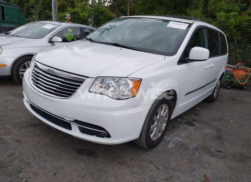 Photo 2 of 2015 Chrysler Town & COUNTRY TOURING (VIN 2C4RC1BG2FR609121)