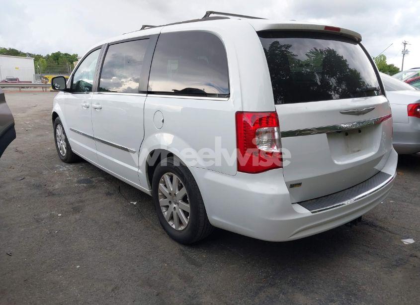 Photo 3 of 2015 Chrysler Town & COUNTRY TOURING (VIN 2C4RC1BG2FR609121)