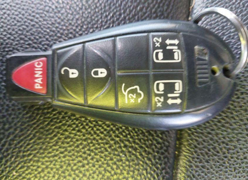 Photo 11 of 2015 Chrysler Town & COUNTRY TOURING (VIN 2C4RC1BG2FR619471)