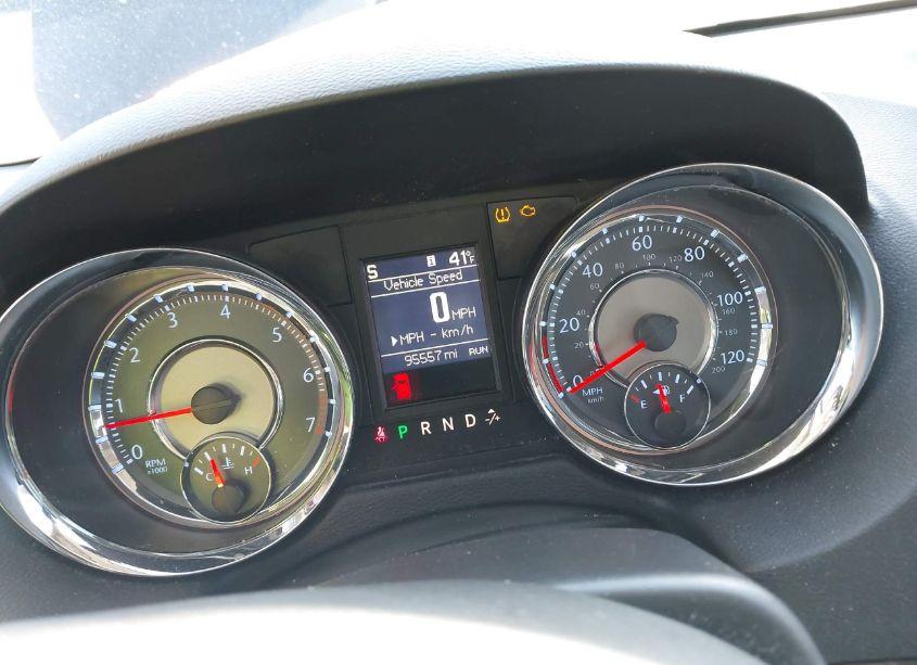 Photo 7 of 2015 Chrysler Town & COUNTRY TOURING (VIN 2C4RC1BG2FR619471)