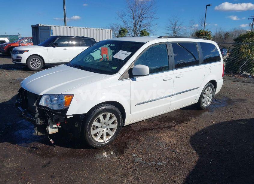 Photo 2 of 2015 Chrysler Town & COUNTRY TOURING (VIN 2C4RC1BG2FR619874)