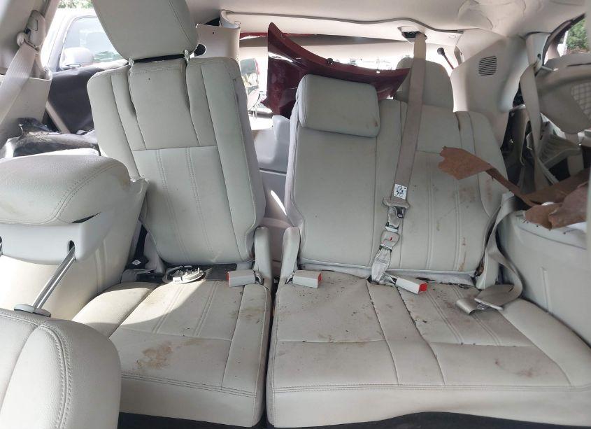 Photo 8 of 2015 Chrysler Town & COUNTRY TOURING (VIN 2C4RC1BG2FR627361)