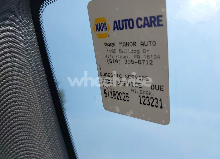 Photo 12 of 2015 Chrysler Town & COUNTRY TOURING (VIN 2C4RC1BG2FR654446)