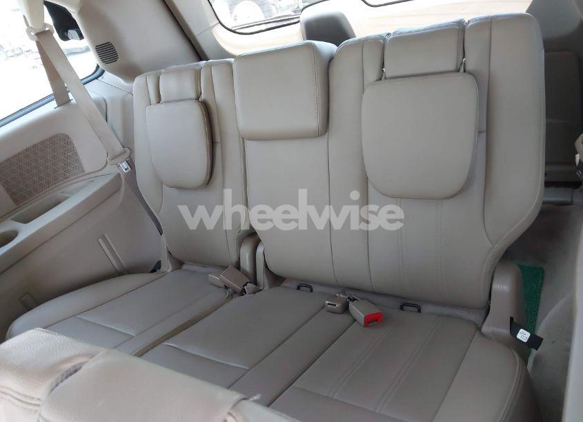 Photo 15 of 2015 Chrysler Town & COUNTRY TOURING (VIN 2C4RC1BG2FR654446)