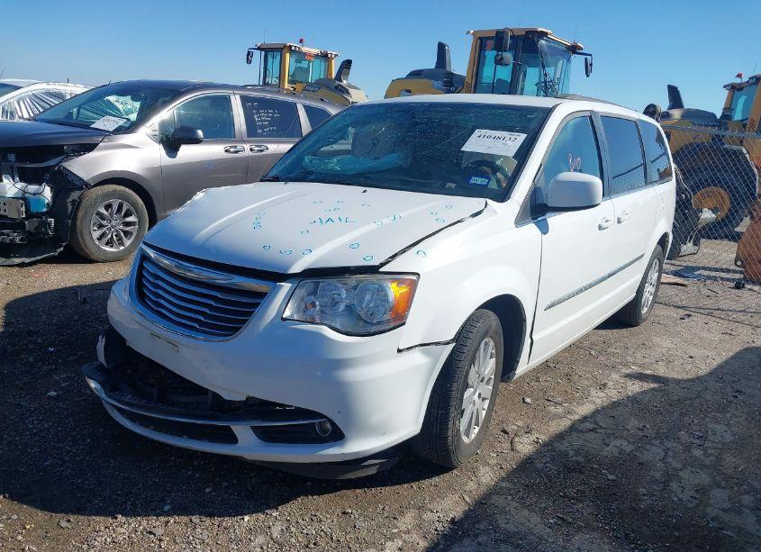 Photo 2 of 2015 Chrysler Town & COUNTRY TOURING (VIN 2C4RC1BG2FR673319)